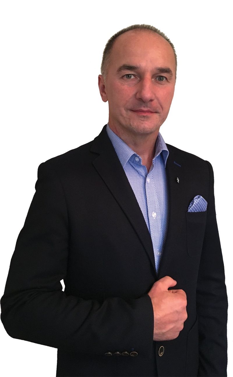 Paweł Sajdak, geodeta uprawniony z Rozdziela